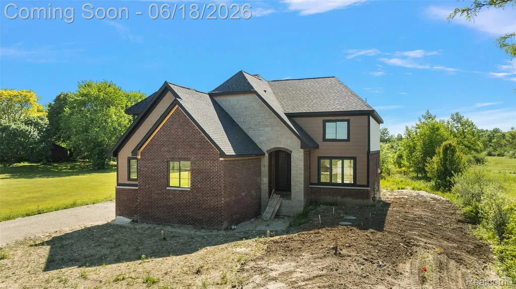 60637 Schoenherr Road Washington Township MI 48094
