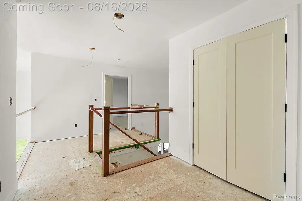 60637 Schoenherr Road Washington Township MI 48094