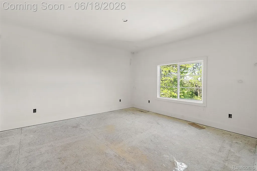 60637 Schoenherr Road Washington Township MI 48094