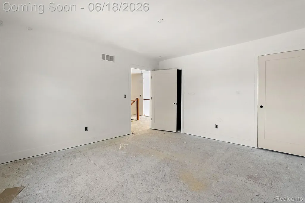 60637 Schoenherr Road Washington Township MI 48094