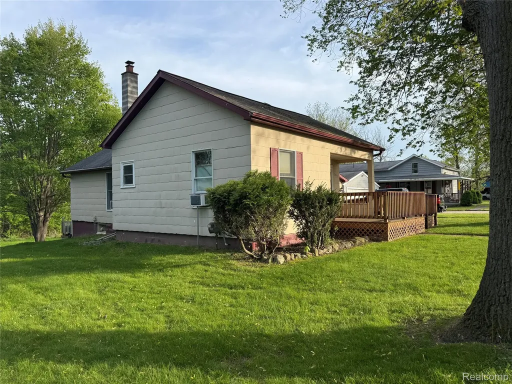 301 S Main Street Tuscola Township MI 48768