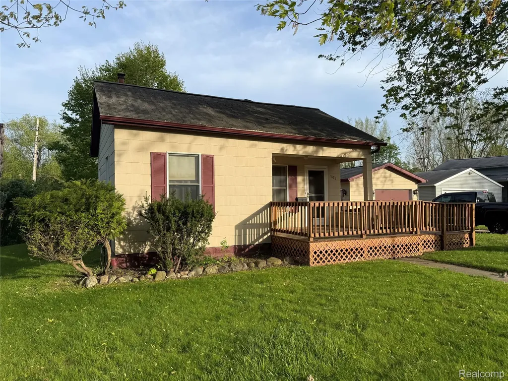 301 S Main Street Tuscola Township MI 48768