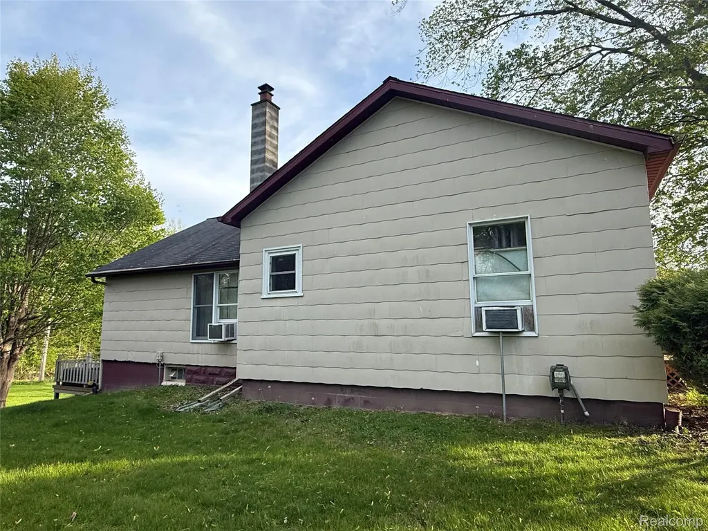 301 S Main Street Tuscola Township MI 48768