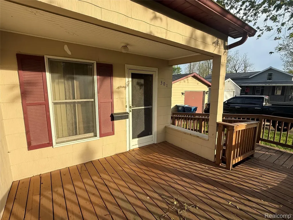 301 S Main Street Tuscola Township MI 48768