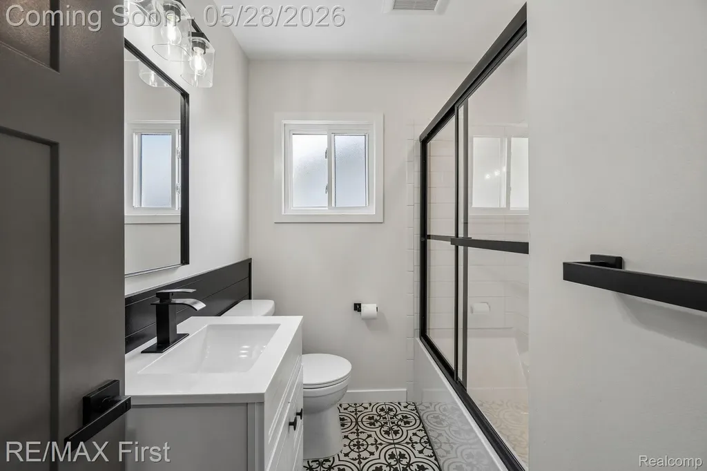 9403 Buckingham Street White Lake Charter Township MI 48386