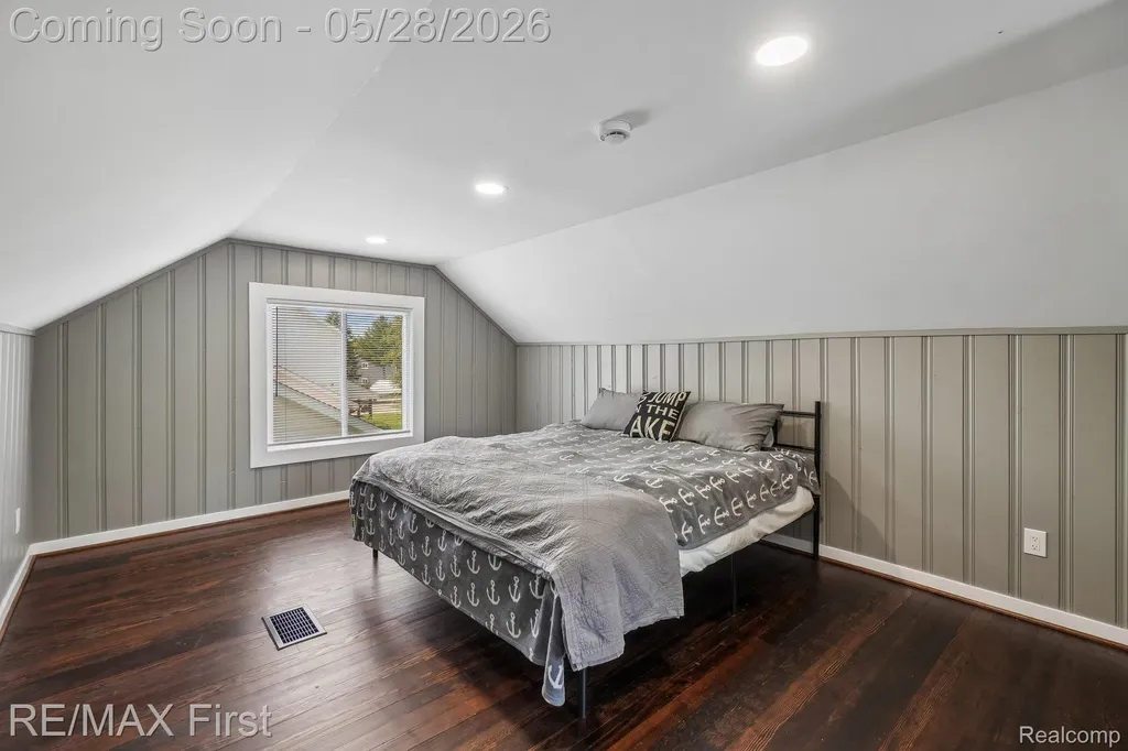 9403 Buckingham Street White Lake Charter Township MI 48386