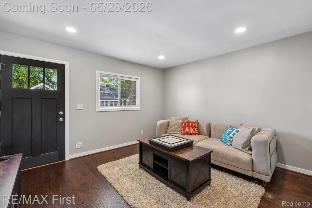 9403 Buckingham Street White Lake Charter Township MI 48386