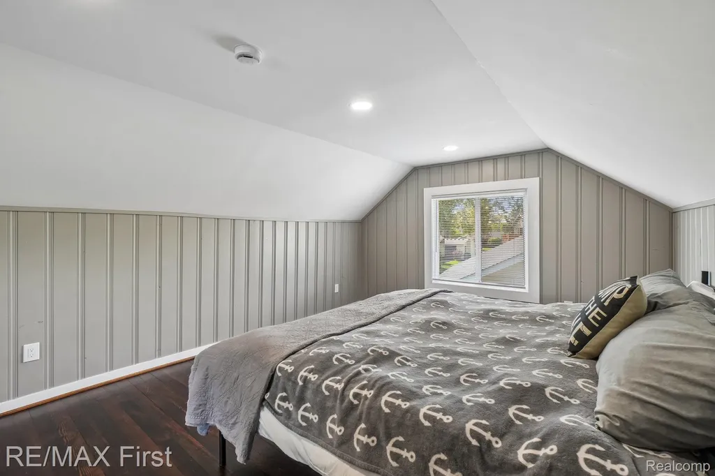 9403 Buckingham Street White Lake Charter Township MI 48386