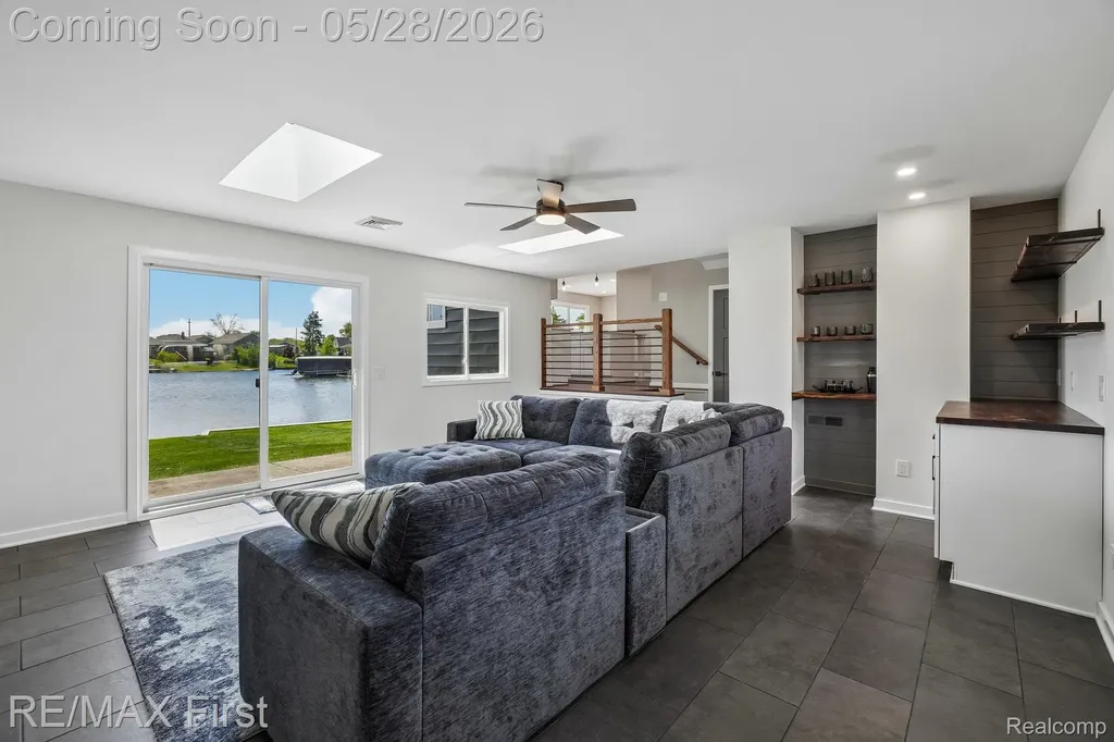 9403 Buckingham Street White Lake Charter Township MI 48386
