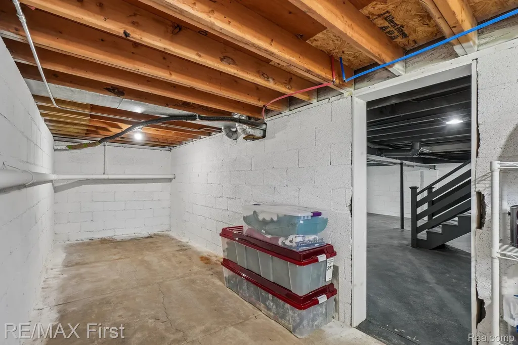 9403 Buckingham Street White Lake Charter Township MI 48386