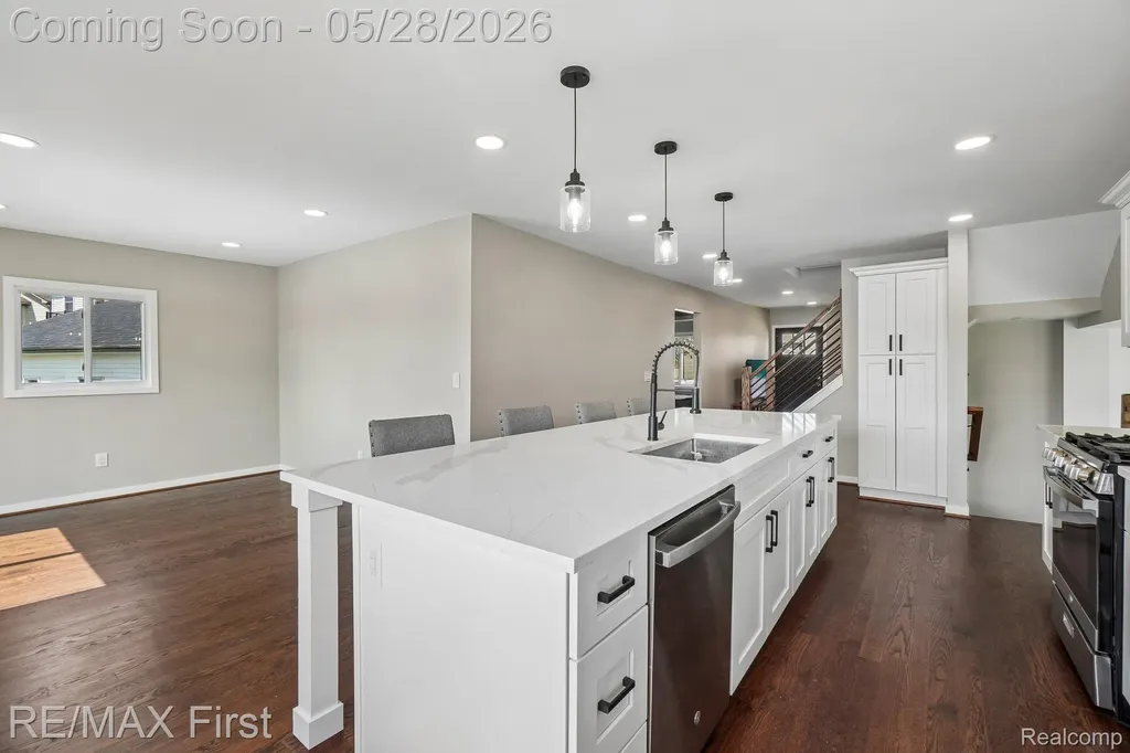9403 Buckingham Street White Lake Charter Township MI 48386