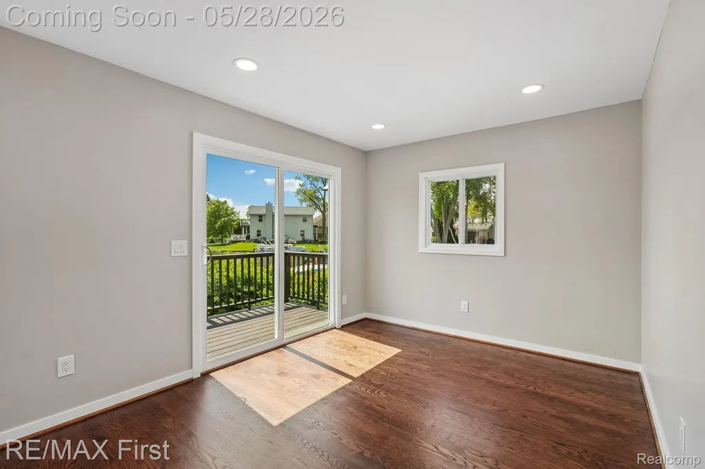 9403 Buckingham Street White Lake Charter Township MI 48386