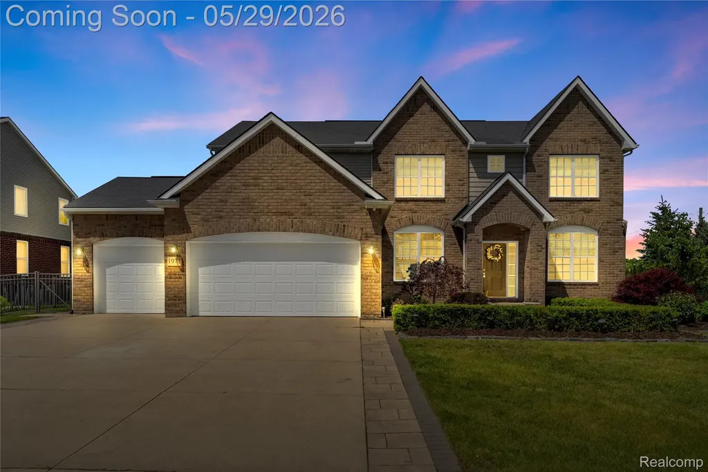 1977 Hazel Nut Lane Troy City MI 48085