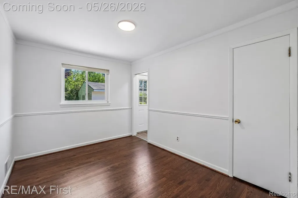 29636 Spoon Avenue Madison Heights City MI 48071