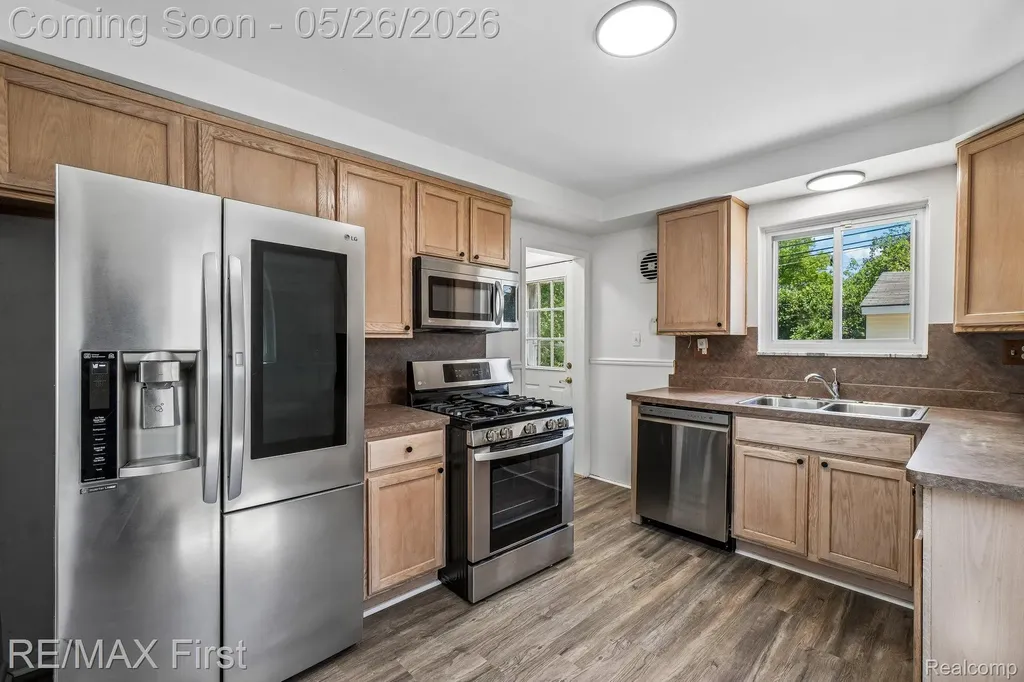 29636 Spoon Avenue Madison Heights City MI 48071