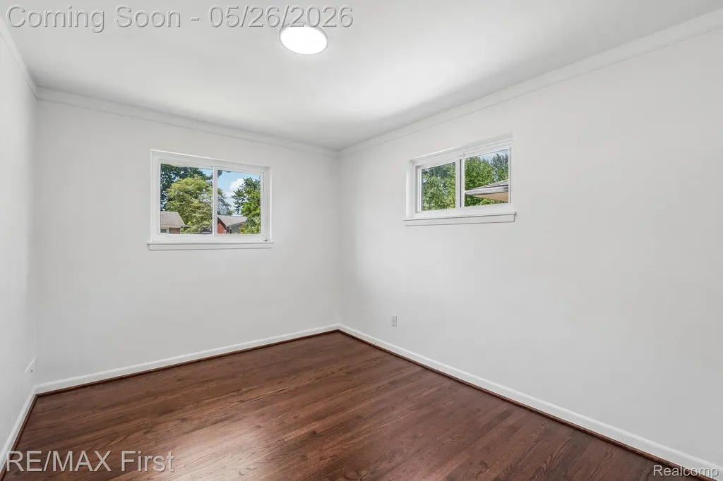 29636 Spoon Avenue Madison Heights City MI 48071