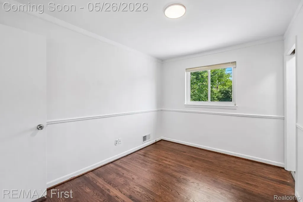 29636 Spoon Avenue Madison Heights City MI 48071