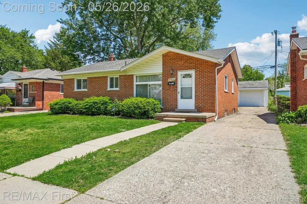 29636 Spoon Avenue Madison Heights City MI 48071
