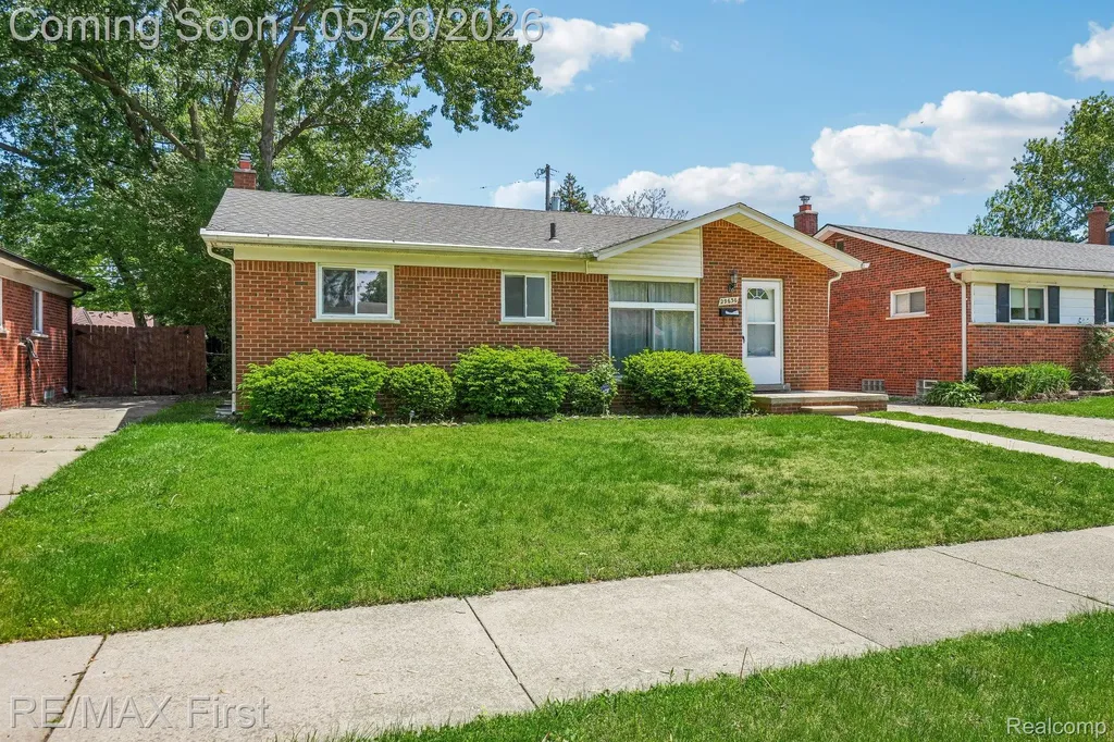 29636 Spoon Avenue Madison Heights City MI 48071