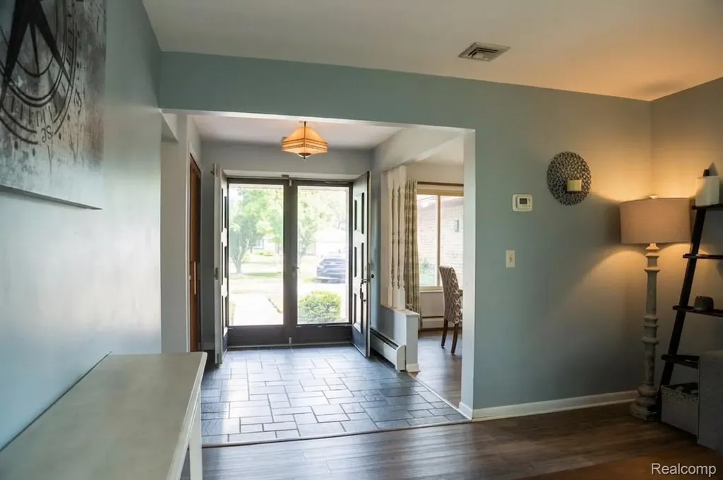 37735 Santa Anna Street Clinton Charter Township MI 48036