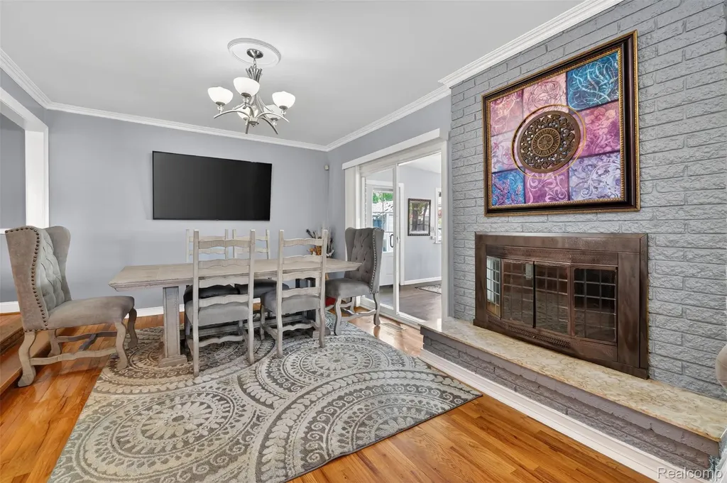38031 Charwood Drive Sterling Heights City MI 48312