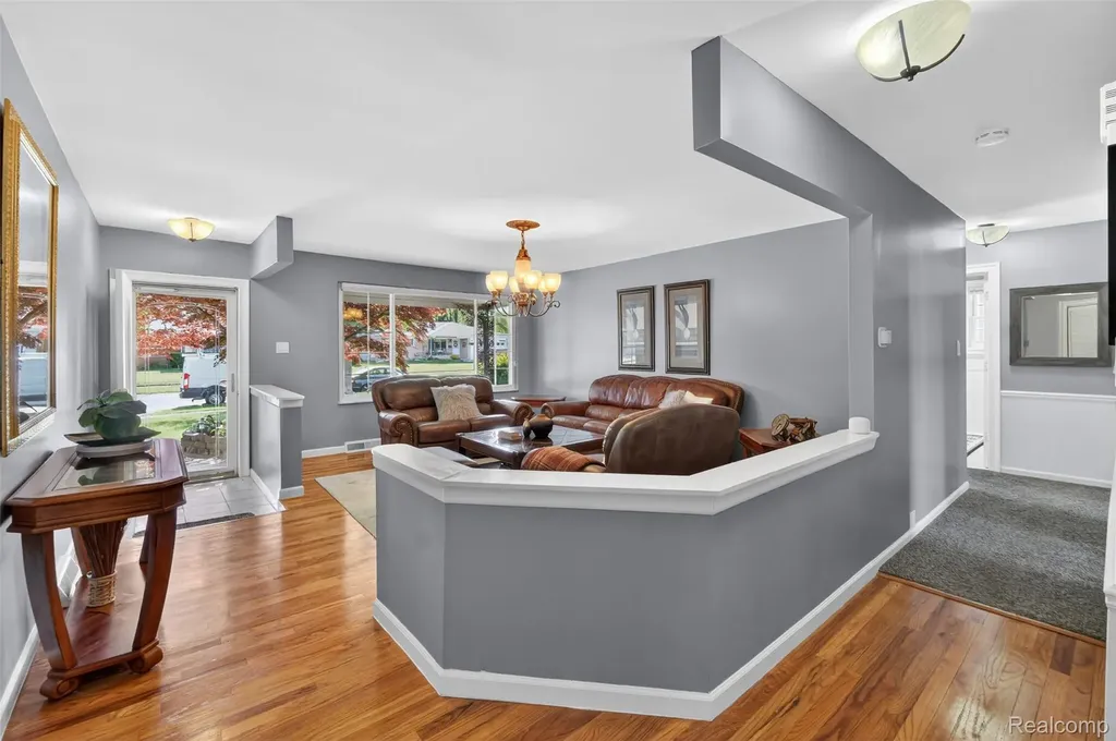 38031 Charwood Drive Sterling Heights City MI 48312