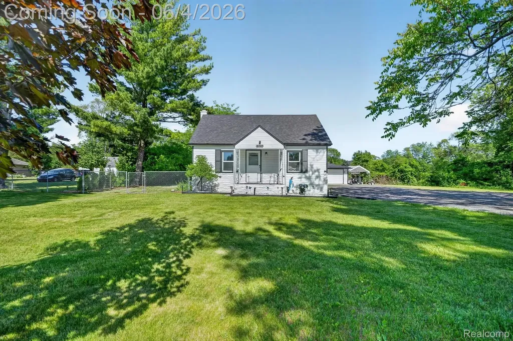2861 John R Road Rochester Hills City MI 48307