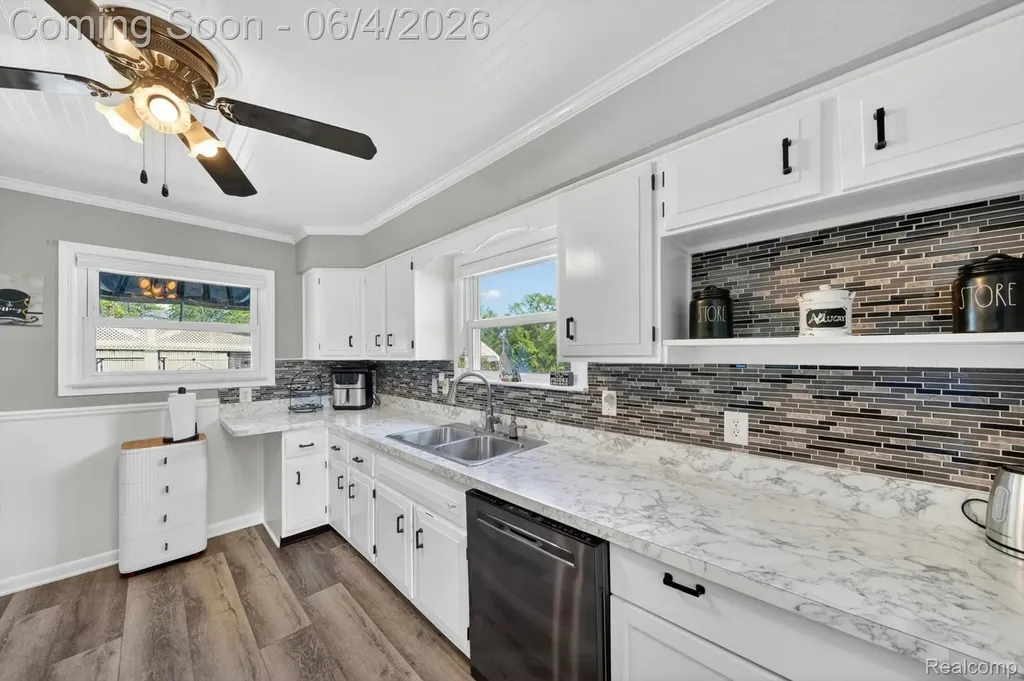 2861 John R Road Rochester Hills City MI 48307