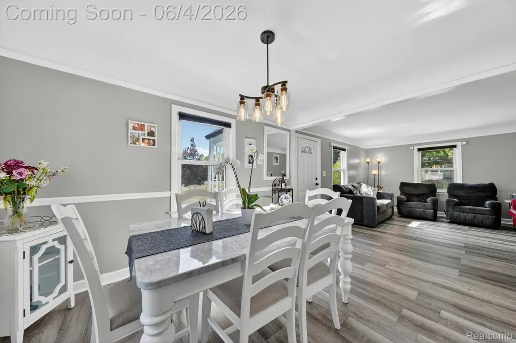 2861 John R Road Rochester Hills City MI 48307
