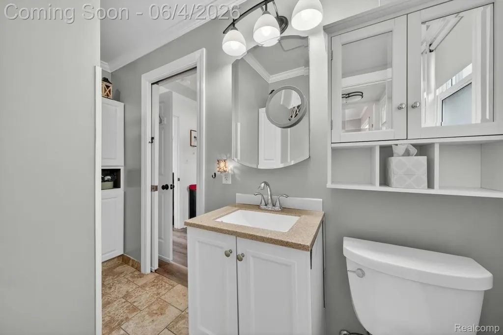 2861 John R Road Rochester Hills City MI 48307