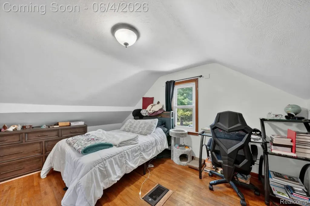 2861 John R Road Rochester Hills City MI 48307