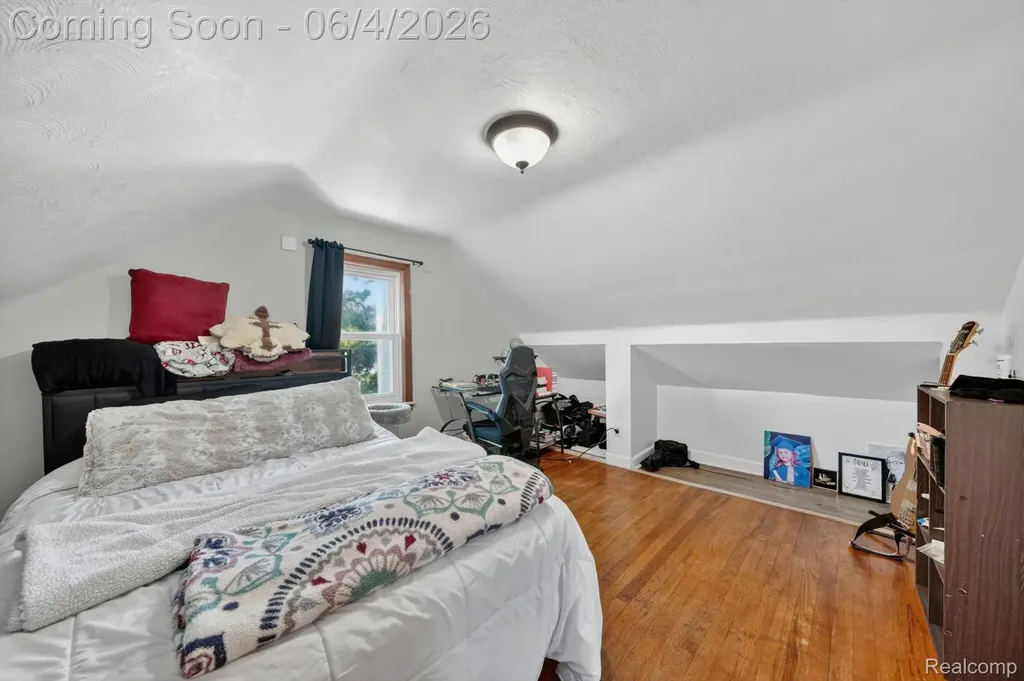 2861 John R Road Rochester Hills City MI 48307