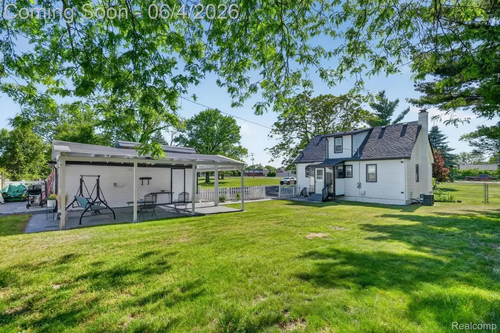 2861 John R Road Rochester Hills City MI 48307