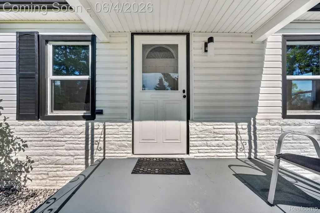 2861 John R Road Rochester Hills City MI 48307