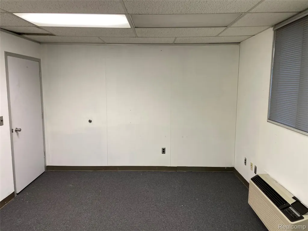 25140 Lahser Road Southfield City MI 48033