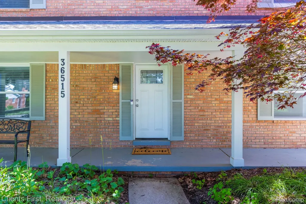 36515 Vicary Lane Farmington City MI 48335