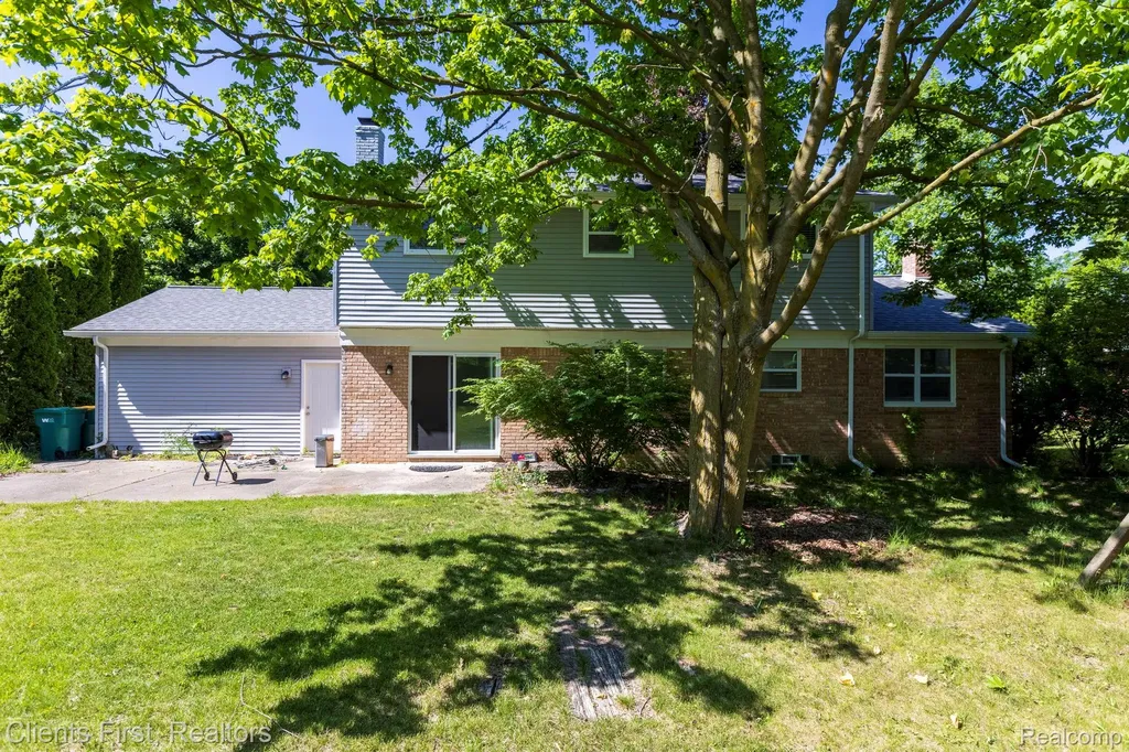 36515 Vicary Lane Farmington City MI 48335