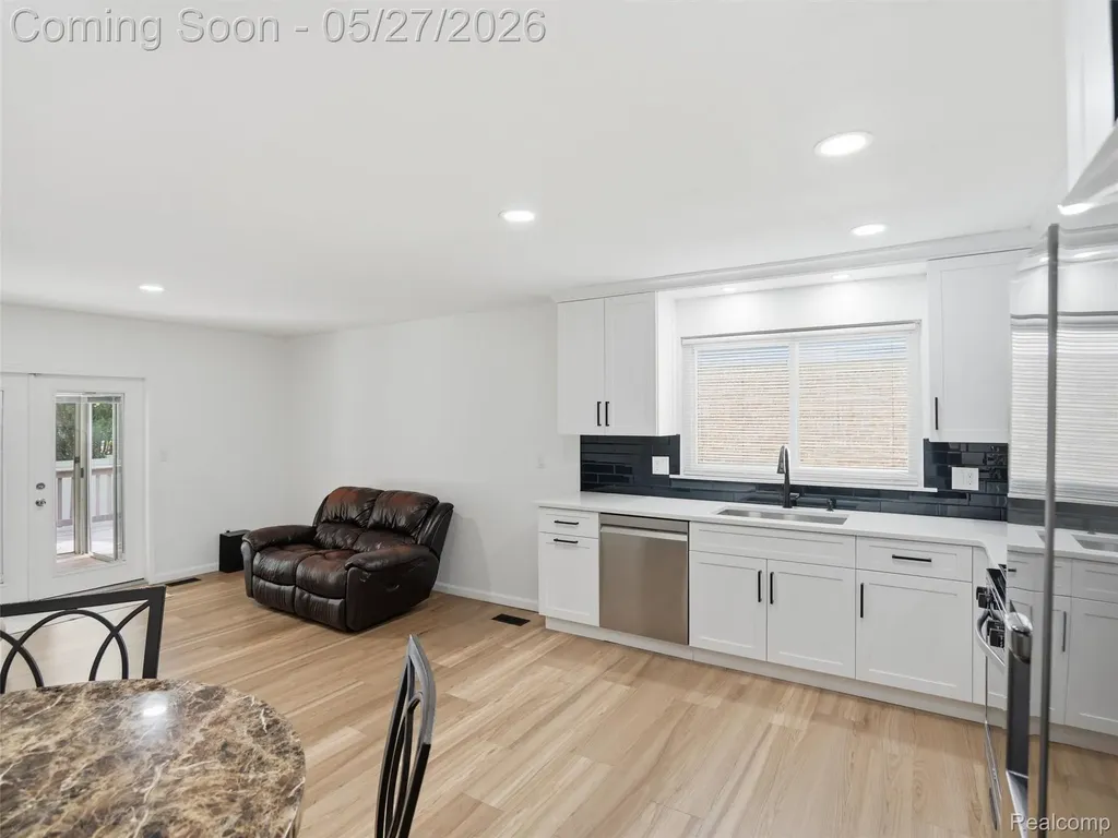 41411 Greenwood Drive Canton Charter Township MI 48187
