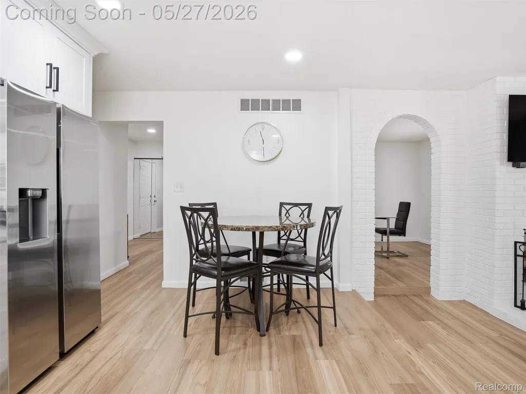 41411 Greenwood Drive Canton Charter Township MI 48187