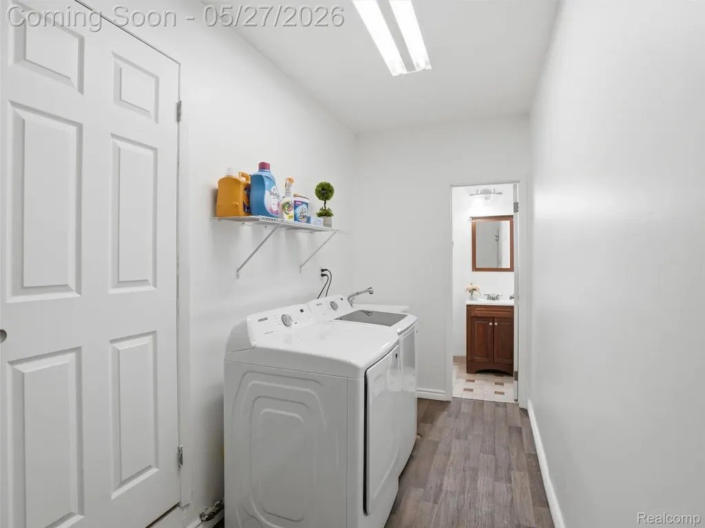 41411 Greenwood Drive Canton Charter Township MI 48187