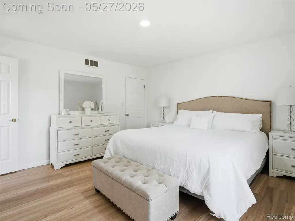 41411 Greenwood Drive Canton Charter Township MI 48187