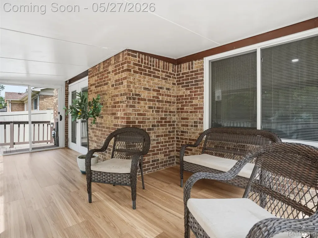 41411 Greenwood Drive Canton Charter Township MI 48187