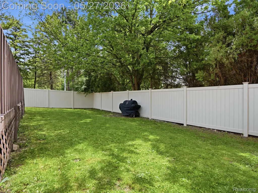 41411 Greenwood Drive Canton Charter Township MI 48187