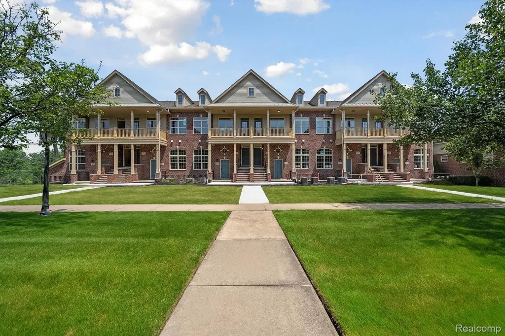 449 Village Drive Walled Lake City MI 48390