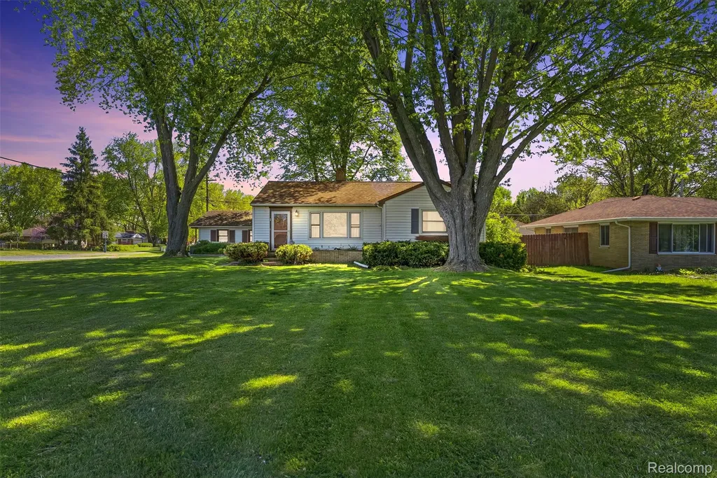 7230 N Center Road Genesee Charter Township MI 48458