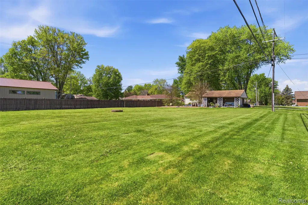 7230 N Center Road Genesee Charter Township MI 48458