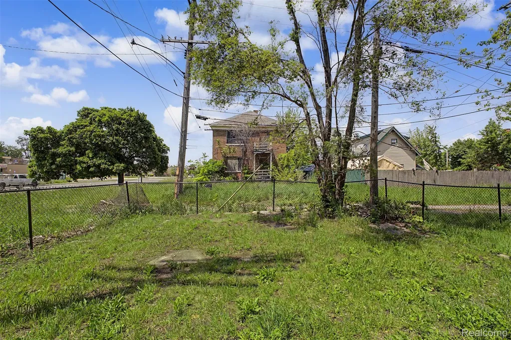 1728 Pingree Street Detroit City MI 48206