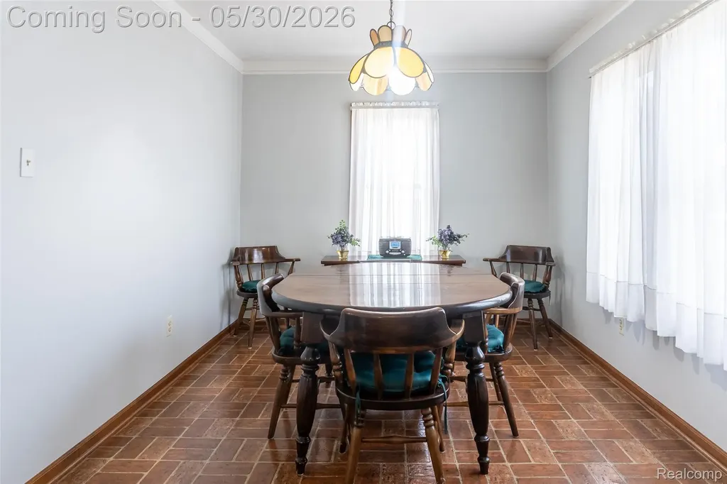 4156 Burns Avenue Lincoln Park City MI 48146