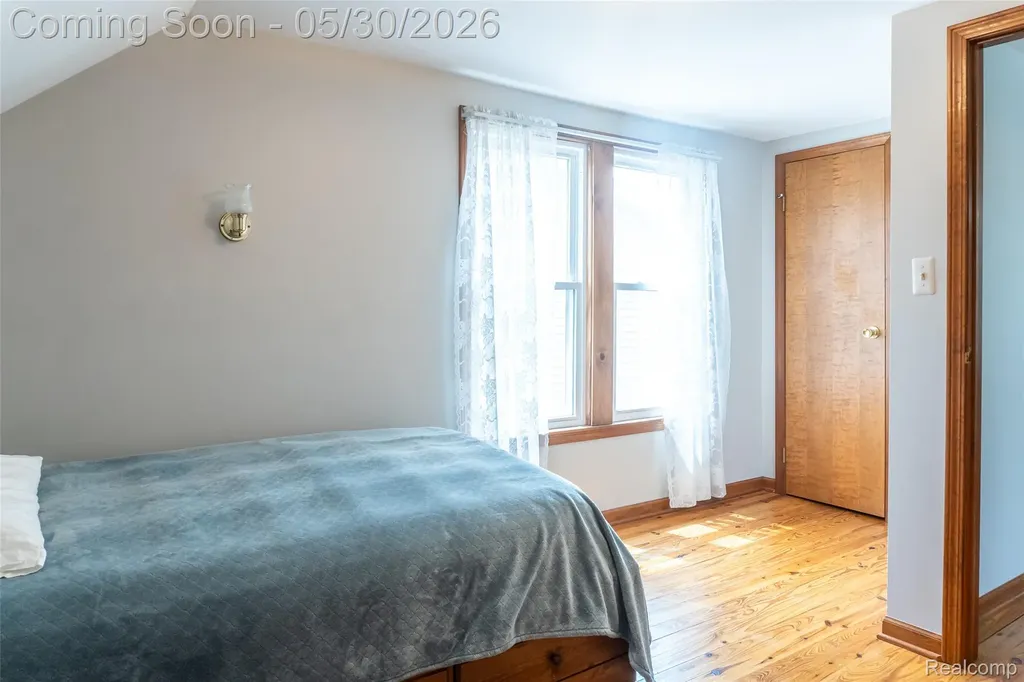 4156 Burns Avenue Lincoln Park City MI 48146
