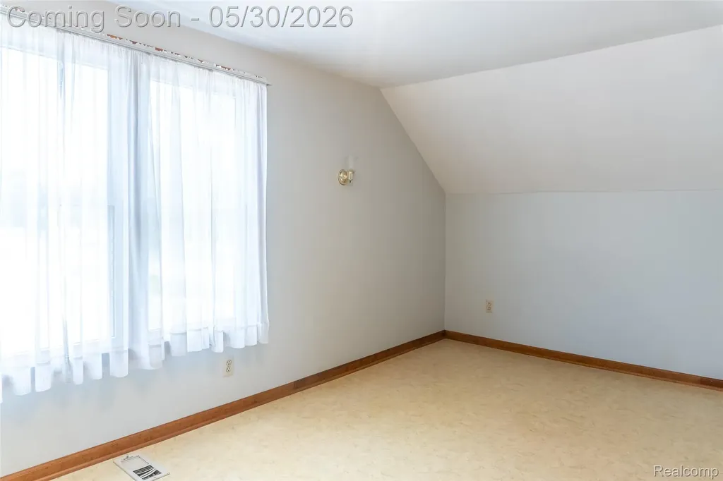 4156 Burns Avenue Lincoln Park City MI 48146